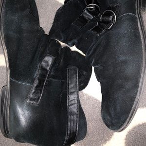 Ankle boots size 9.5 medium